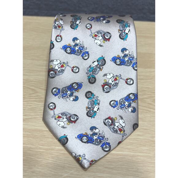 Vintage Peanuts Snoopy Neck Tie Adult Multicolor Mens Handmade 100% Silk - Picture 1 of 7